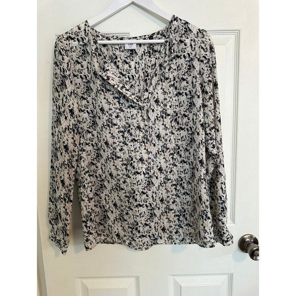 CAbi Tops - Cabi, Medium,‎ Abstract Print Long Sleeve Button Opening Blouse